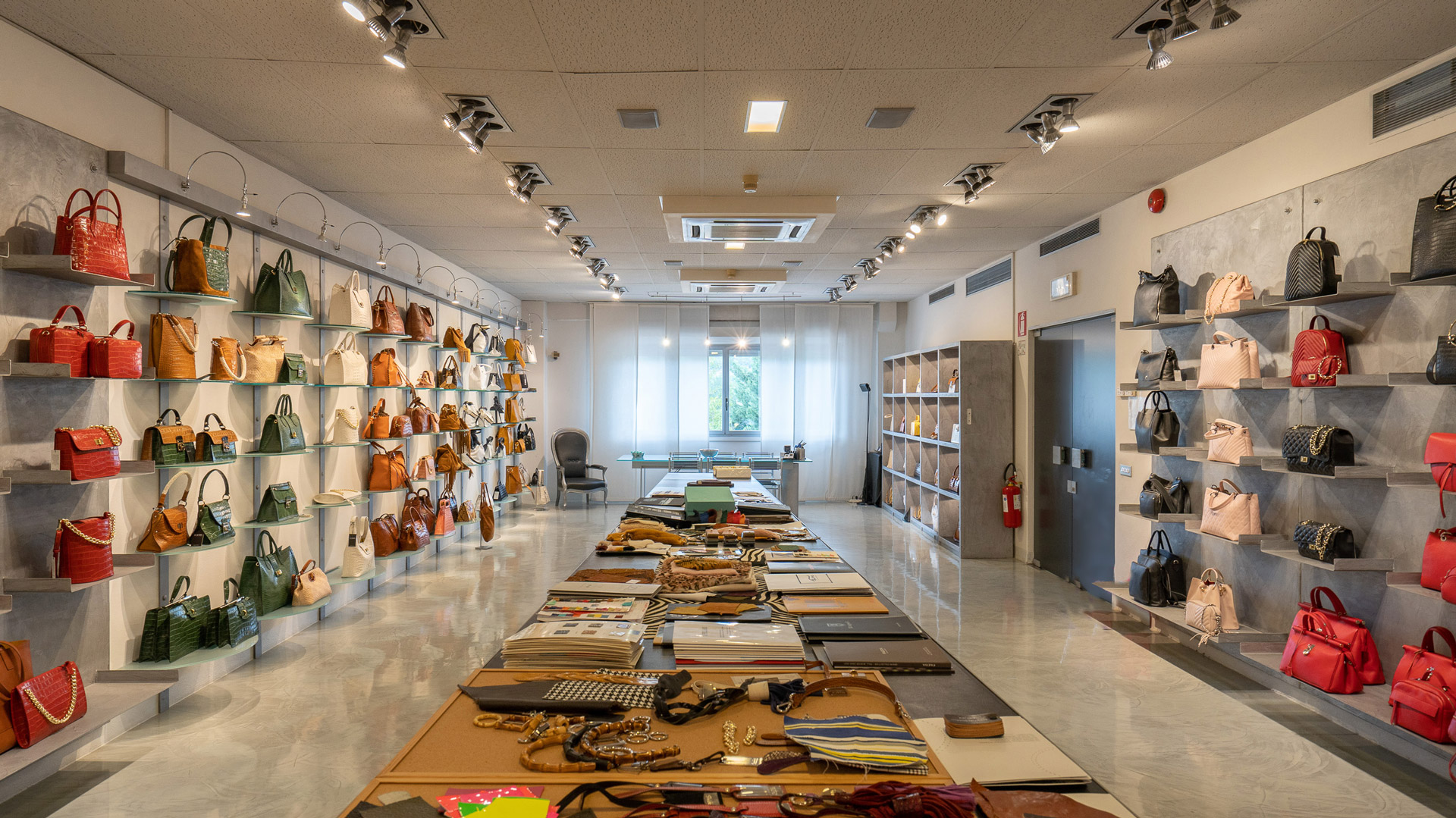 Pelletteria-claudia-firenze-azienda-4